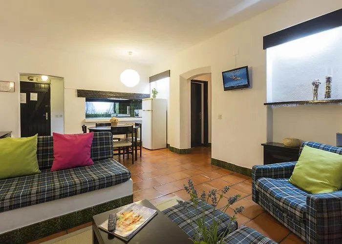 Azul Mar Lägenhetshotell 3*