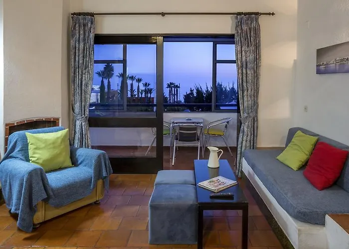 Azul Mar Lägenhetshotell 3*